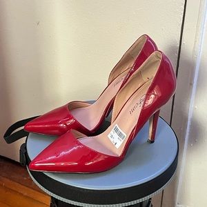 FEMI Red pumps